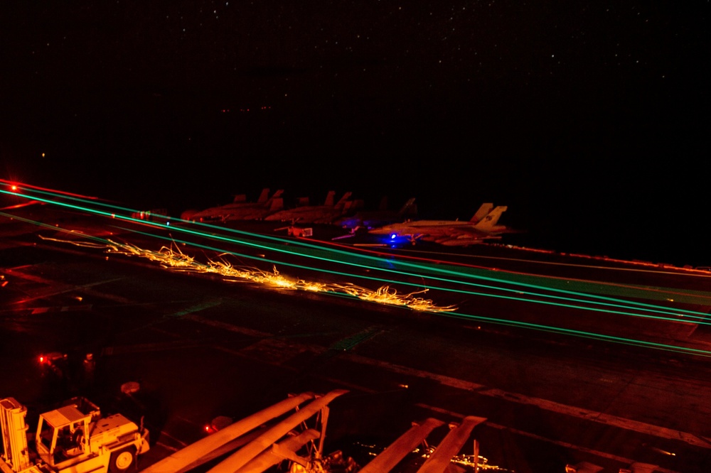 USS Carl Vinson (CVN 70) Conducts Night-Time Flight Operations