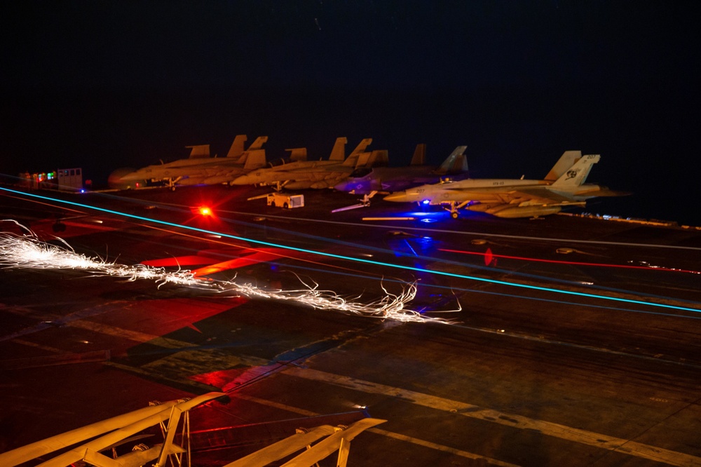 USS Carl Vinson (CVN 70) Conducts Night-Time Flight Operations