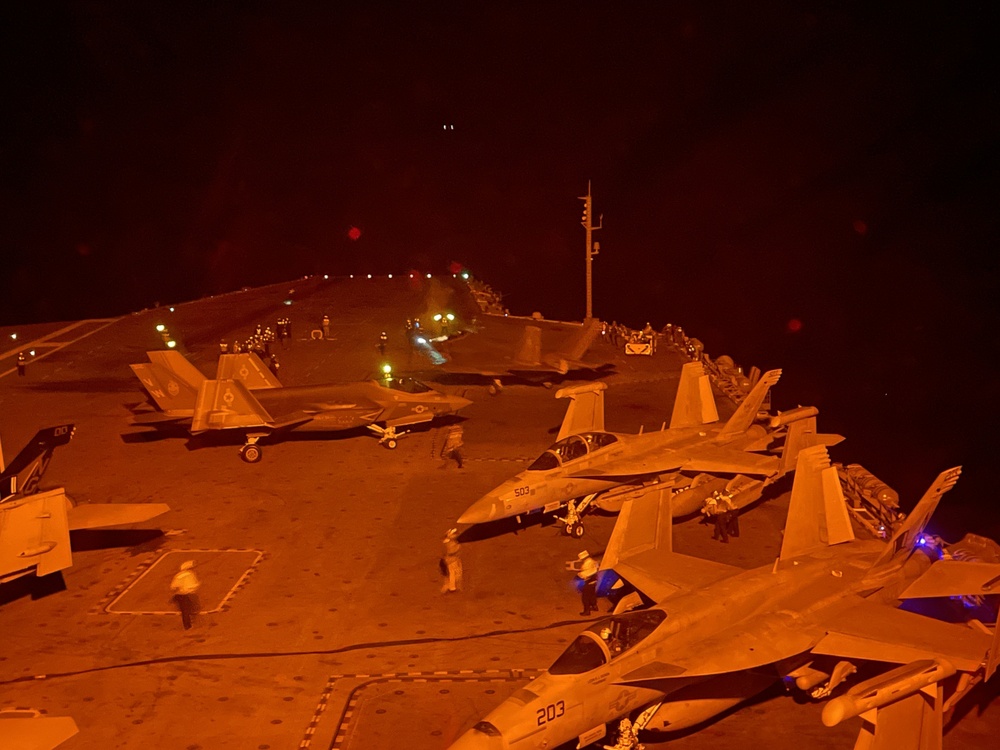 F-35C night ops