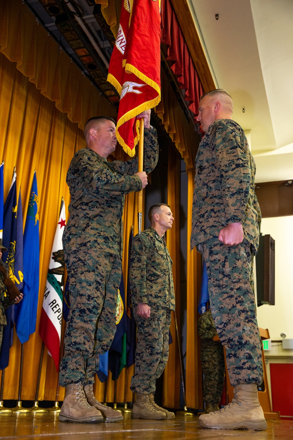 3d Marine Division Transfers Command