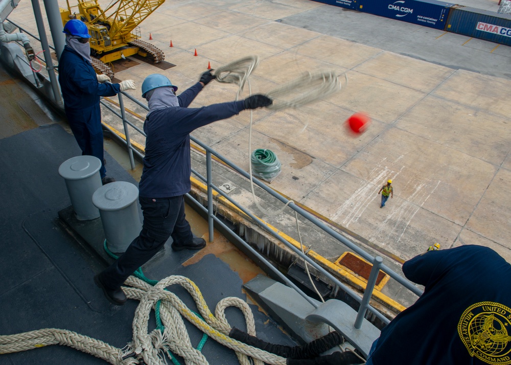 USS Frank Cable Arrives in Saipan