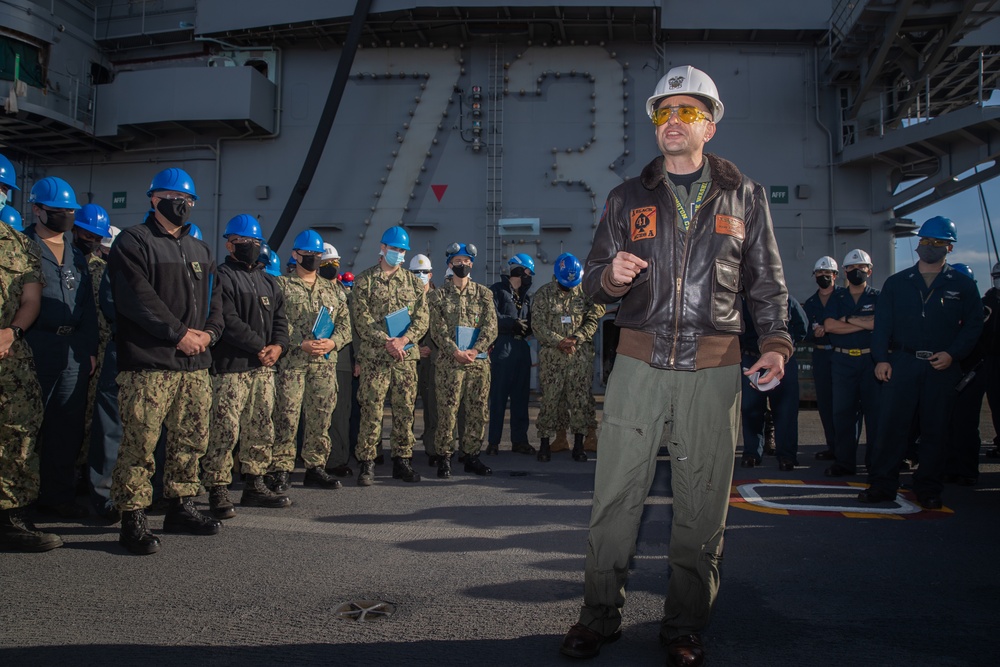 Airboss delivers remarks