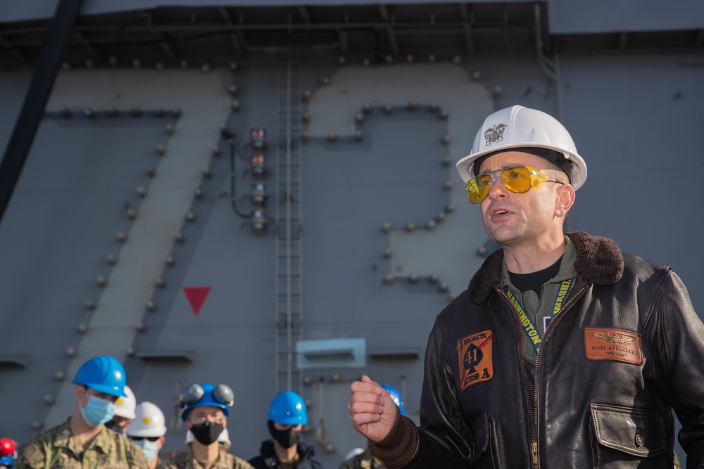 Airboss delivers remarks