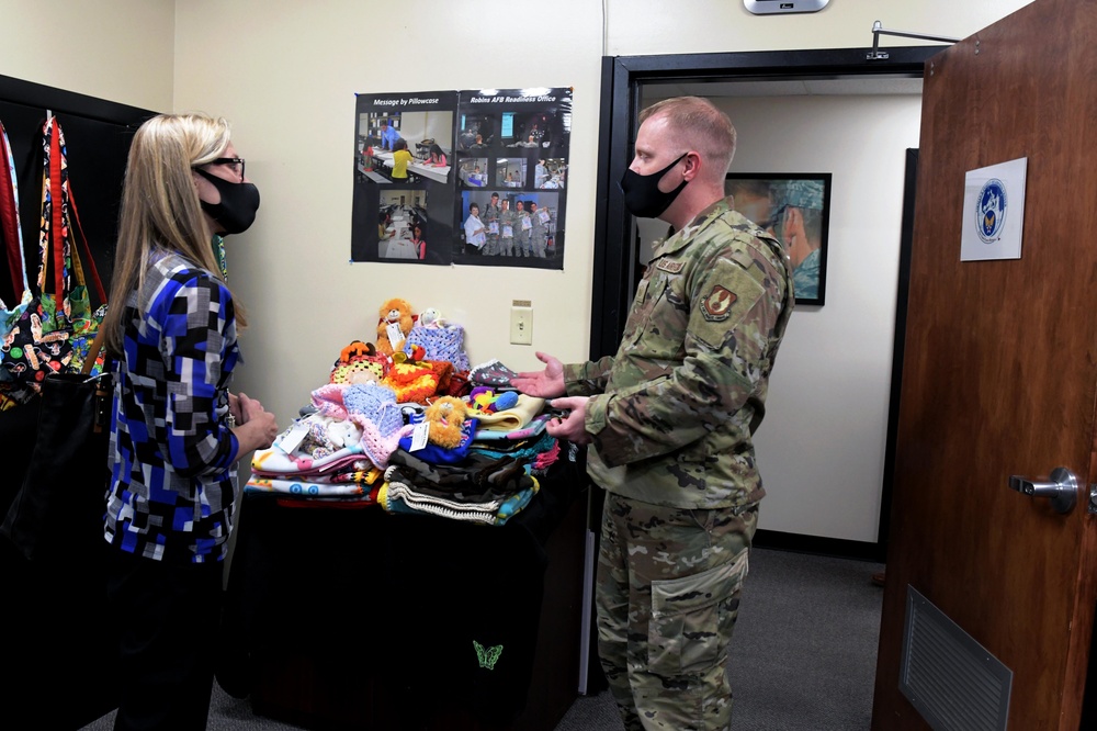 AFSC Commander Lt. Gen. Tom Miller’s spouse Kim Miller visits Robins AFB