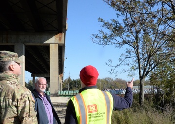 Chicago Commander Visits Electric Dispersal Fish Barriers