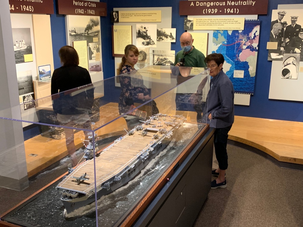 Museum volunteer leads guided tour