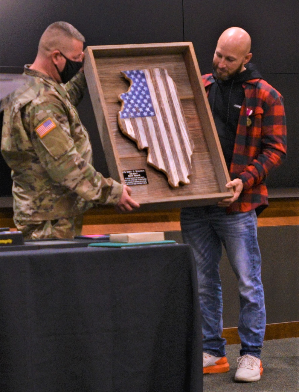 Illinois Army National Guard Soldier Retires After More Than 24 Years