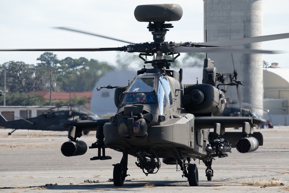 3rd Combat Aviation Brigade conducts aerial gunnery with new AH-64E Apaches.