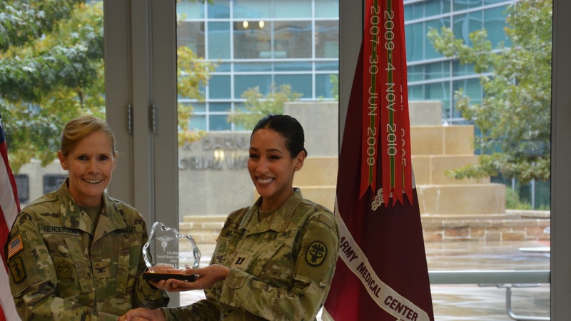 CRDAMC professional wins 2020 Company Grade Army Social Worker of the Year award