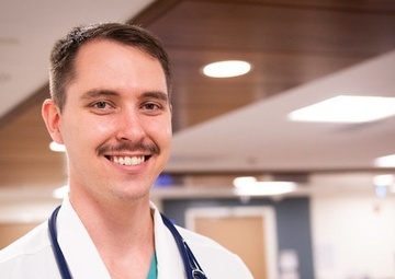 Eglin doctor wins Resident of the Year award