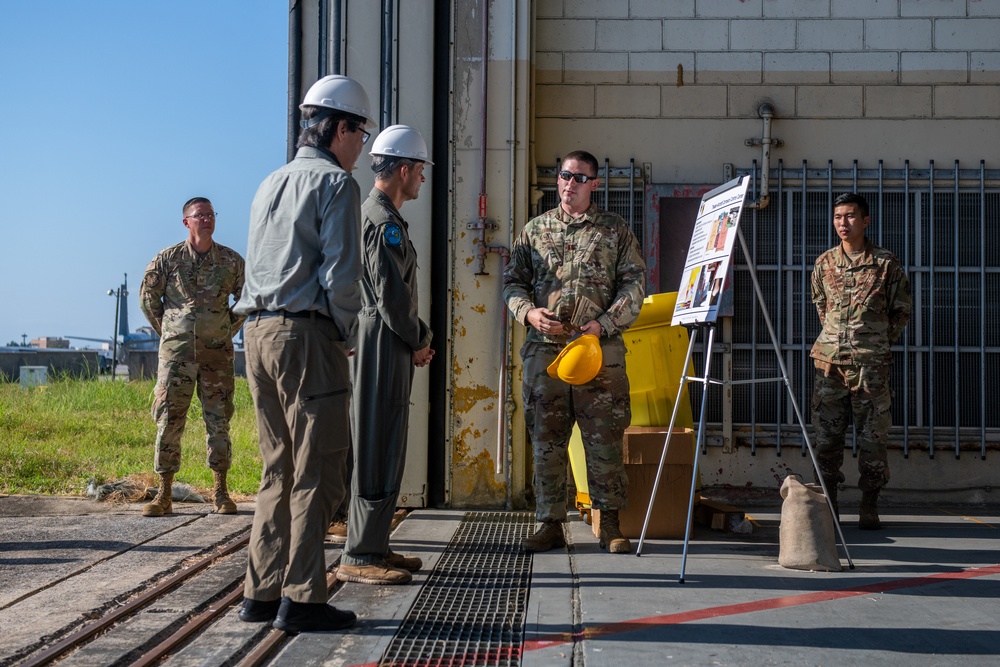 PACAF leadership visits the 18th Wing