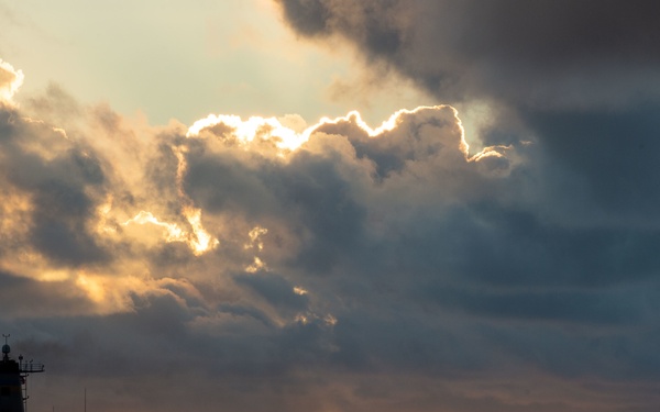 USS Carl Vinson (CVN 70) Conducts VERTREP with USNS Yukon (T-AO 202)