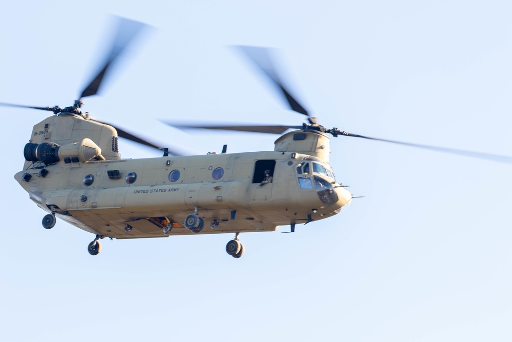 CH-47 Chinook