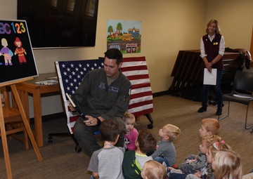 Ter Haar invited for Veterans Day story time