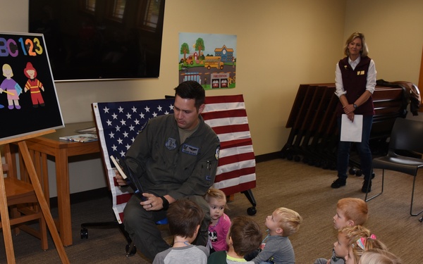 Ter Haar invited for Veterans Day story time