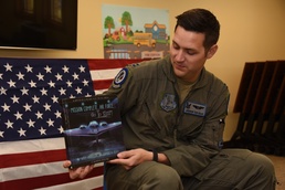 Ter Haar reads for Veterans Day story time