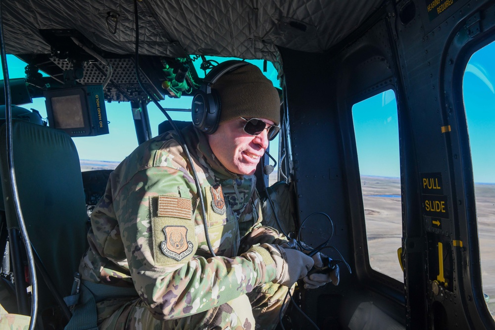 Maj. Gen. Lutton Visits Minot AFB