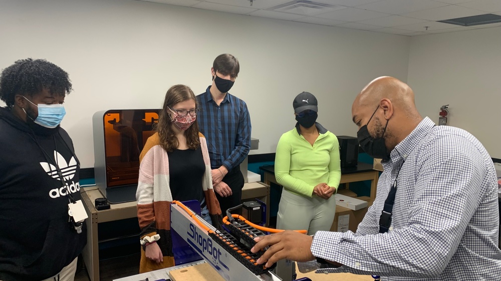 VCU's Future Students Tour NSWCDD's iLab