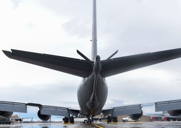 92nd AMXS prepares KC-135 Stratotankers for Global Thunder