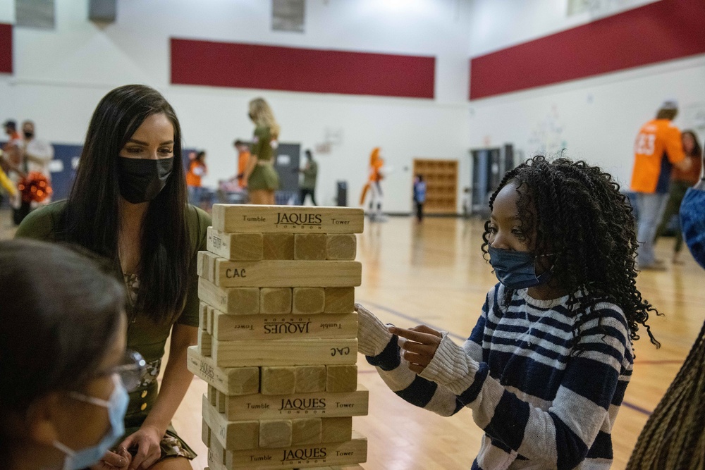 Buckley hosts Denver Broncos NFL PLAY 60 event