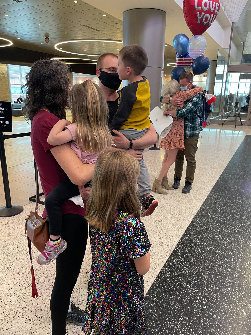 141st MI Soldiers return from deployment 11-9-2021