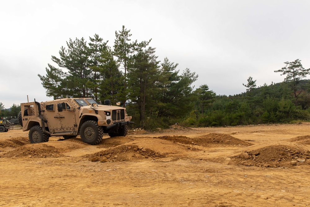 Kamoshika Wrath: JLTV familiarization training