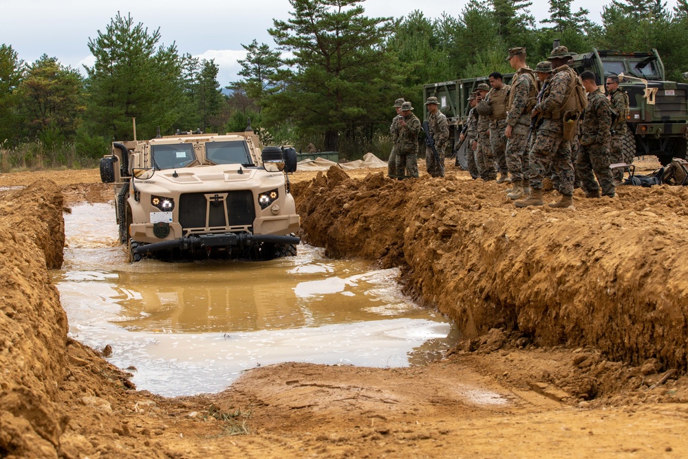 Kamoshika Wrath: JLTV familiarization training