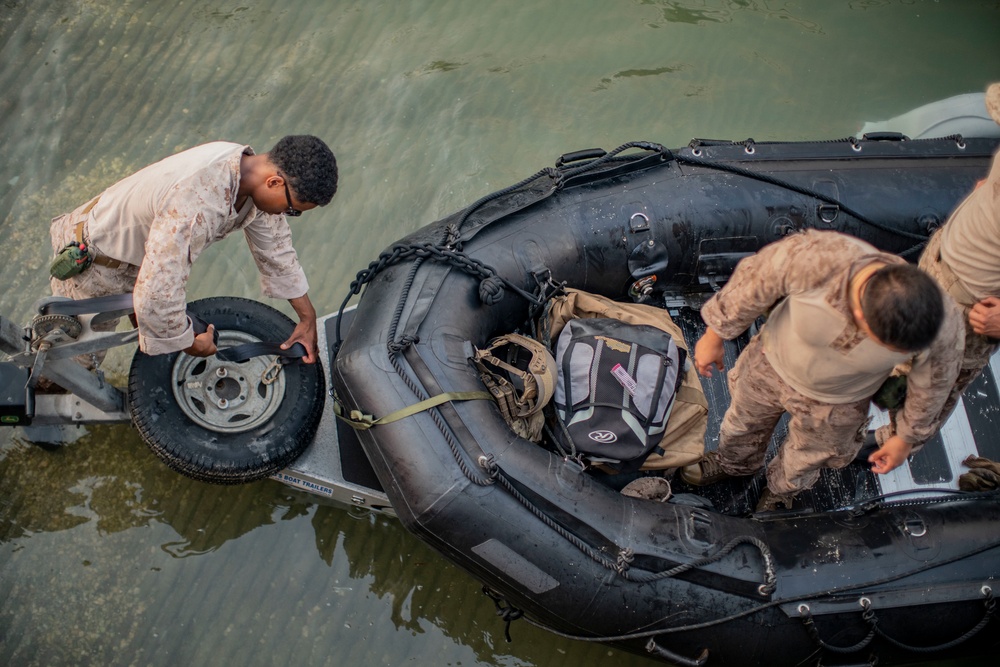 11th MEU ADRD, Task Force 59 conduct unmanned surface vessel training in Bahrain