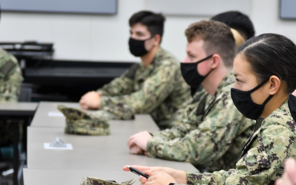 U.S. Naval Academy Midshipmen Visit Dahlgren