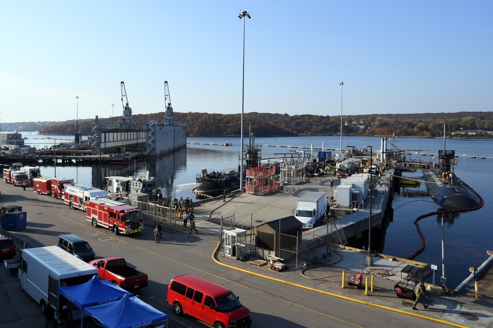 Large-scale fire response exercise on board Sub Base New London