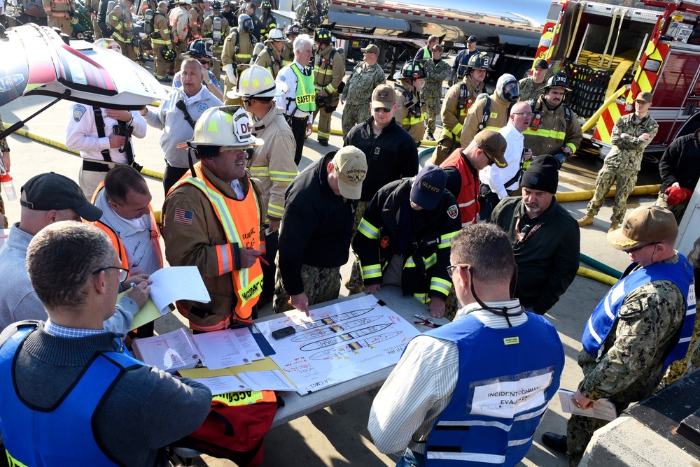 Large-scale fire response exercise on board Sub Base New London
