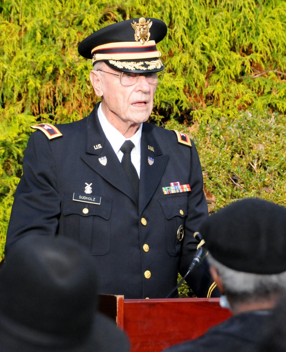 Fallen Soldiers honored during Fort Totten memorial service