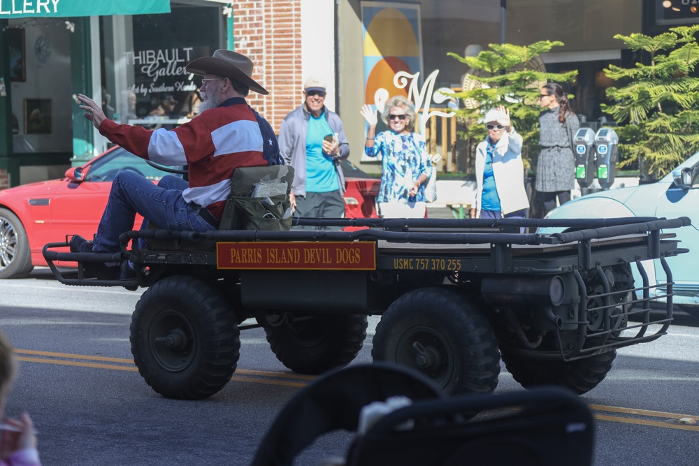 DVIDS Images Beaufort Veterans Day Parade [Image 2 of 6]