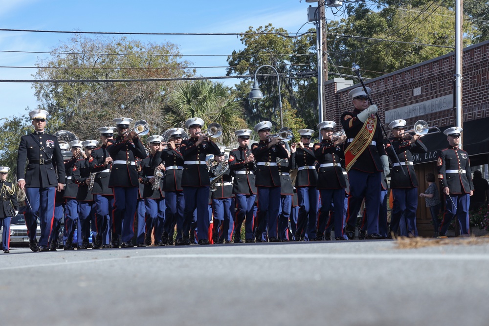 DVIDS Images Beaufort Veterans Day Parade [Image 3 of 6]