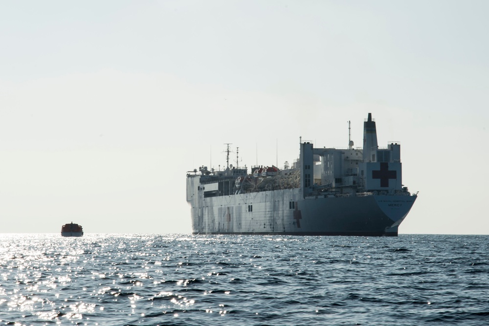 USNS Mercy (T-AH 19) Conduct Small Boat and Rescue Craft Operations During MERCEX 22-1