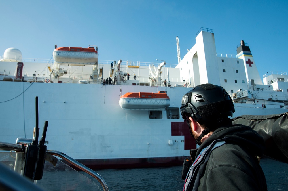 USNS Mercy (T-AH 19) Conduct Small Boat and Rescue Craft Operations During MERCEX 22-1