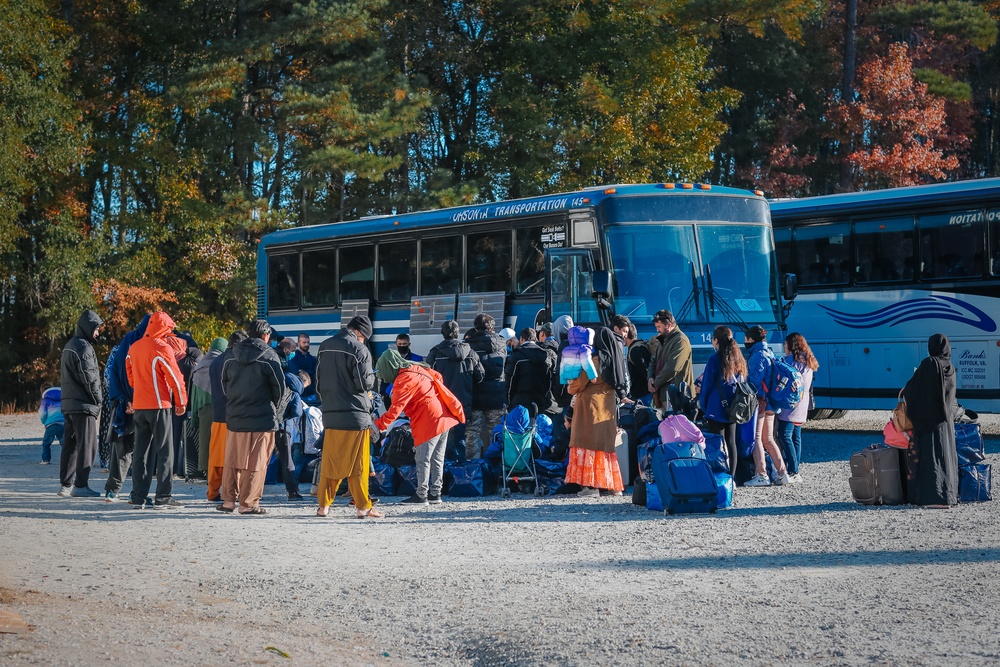 Afghan Guests depart Fort Pickett