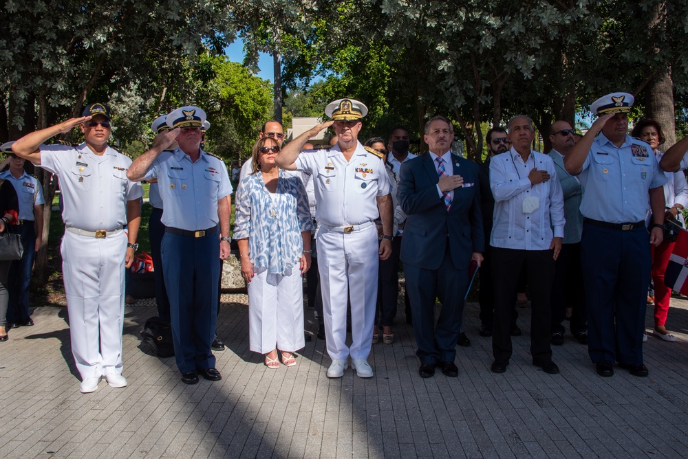 Coast Guard welcomes Dominican Republic navy in Miami