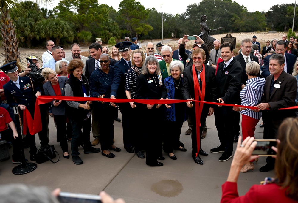 Womens Veteran's Memorial Unveiling