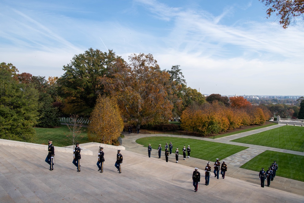 Arlington National Cemetery Veterans Day events 2021