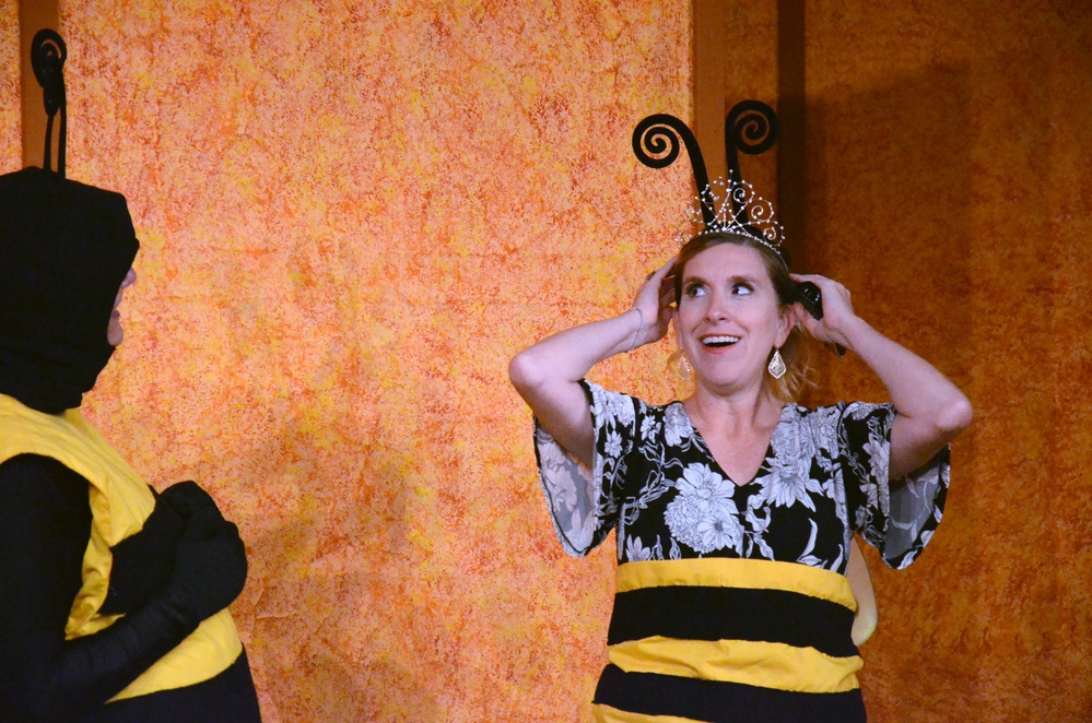 “Unforgettable Laughter” at Soldiers' Theatre “Unforgettable Laughter” at Soldiers' Theatre