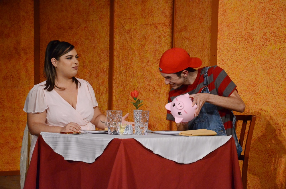 “Unforgettable Laughter” at Soldiers' Theatre “Unforgettable Laughter” at Soldiers' Theatre