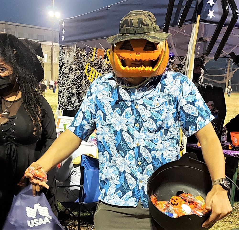 USAG Italy holds ‘Trunk or Treat’ on Caserma Ederle