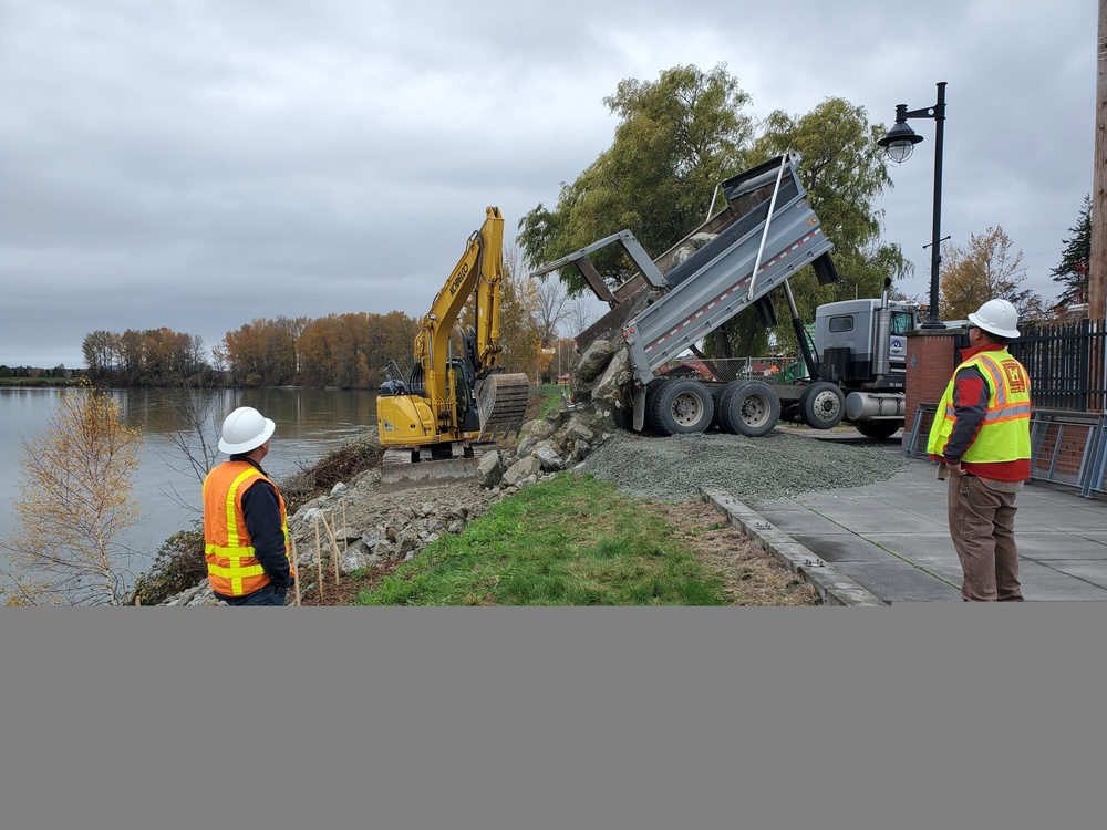 Army Corps of Engineers assisting with local flood fight efforts