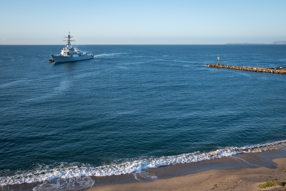 USS Wayne E. Meyer (DDG 108) Carries Special Significance for Naval Surface Warfare Center, Port Hueneme Division During Combat Systems Assessment Team Event Visit
