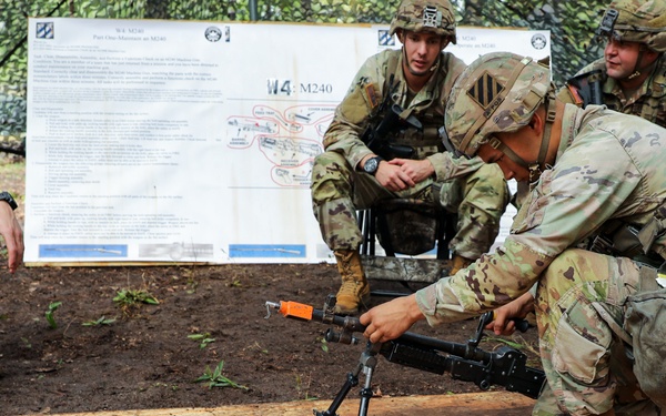 Raider Brigade hosts EIB/ESB so Dogface Soldiers can become experts