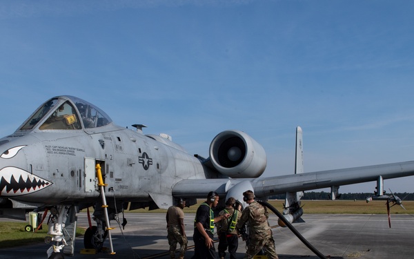 A-10 Thunderbolt II hot pit refuel and rearm