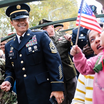 353rd Civil Affairs Command Participates in the 2021 New York City Veterans Day Parade