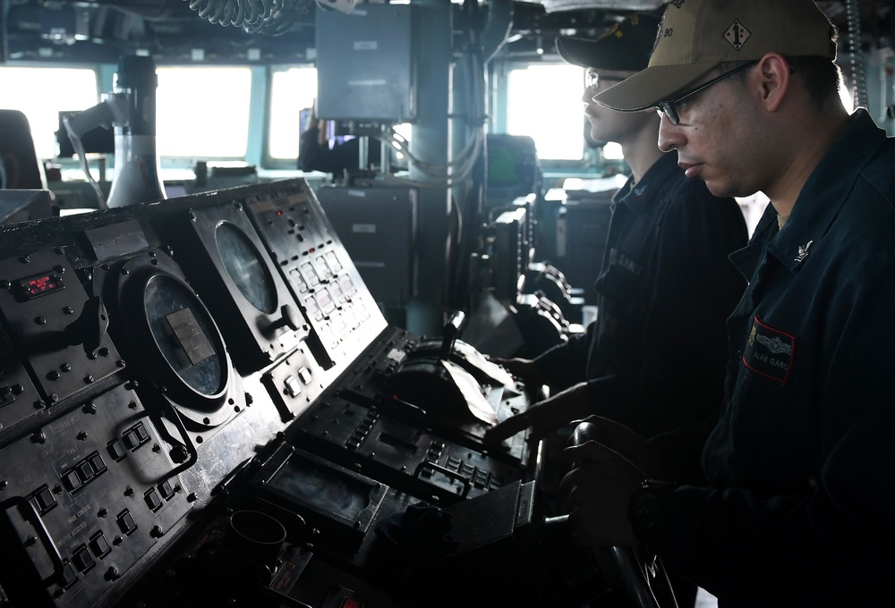 USS Chafee (DDG 90) Transit Through South China Sea