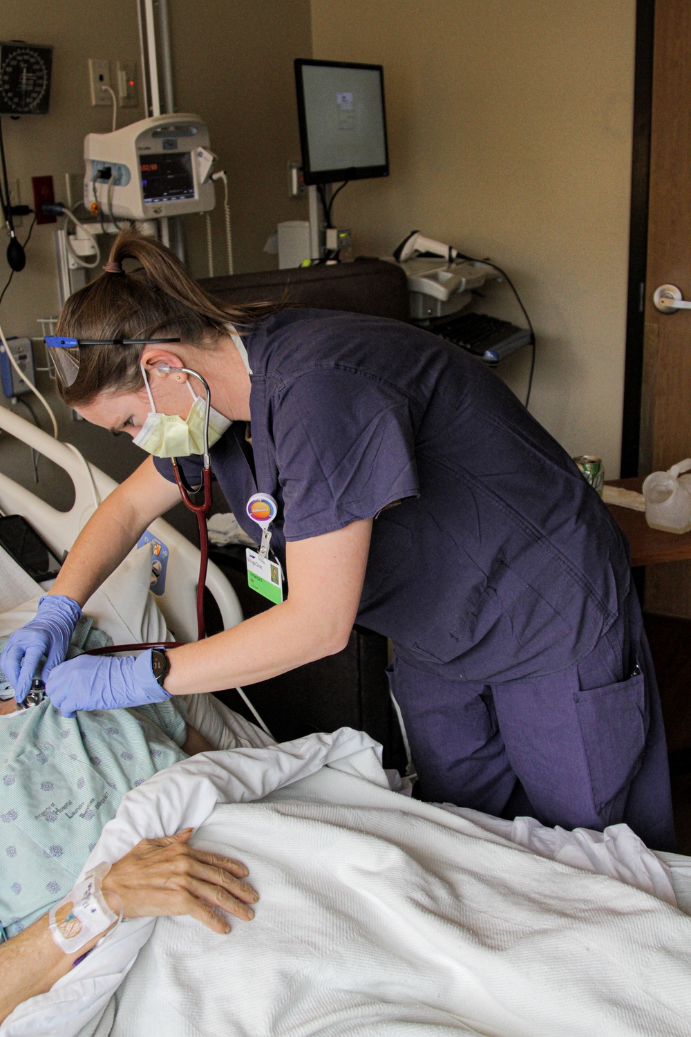 U.S. Navy Sailors care for COVID patients in Billings